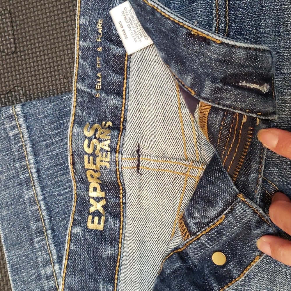 Express Jean - Picture 2 of 4